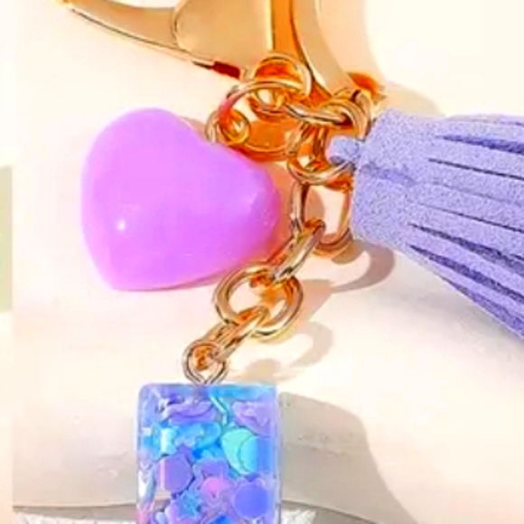 NEW! Resin Letter "L" Initial Keychain Purse Charm w/ Heart 💗 & Tassel - Picture 3 of 6